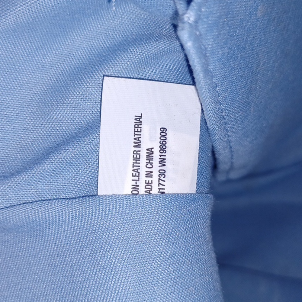 Universal Threads - image 6